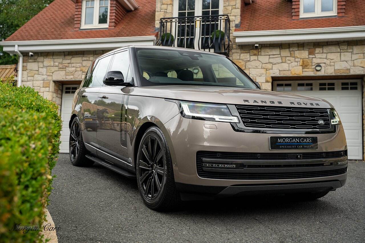 May 2022 Land Rover Range Rover 3.0 P400 SE 4dr Auto