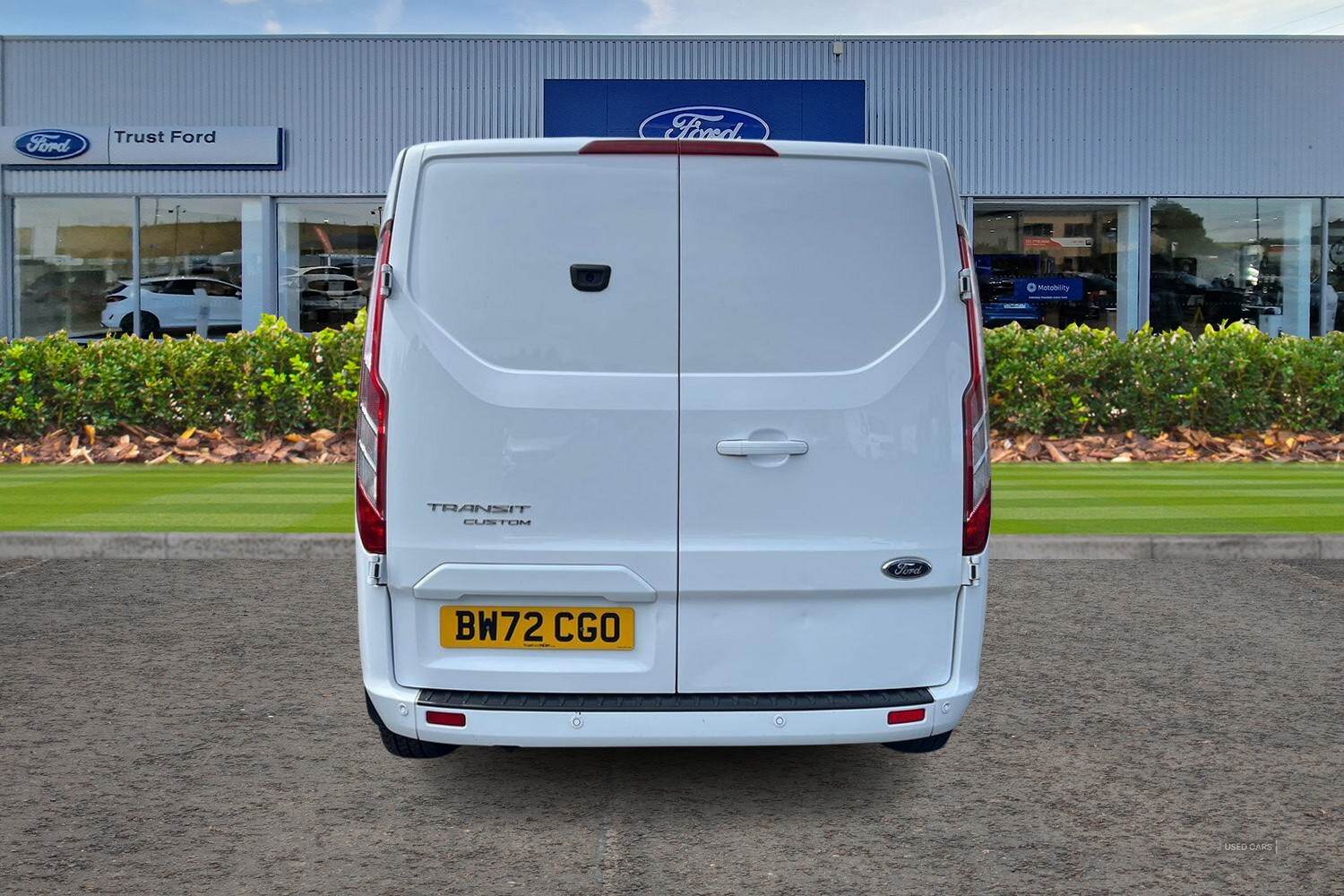 Feb 2023 Ford Transit Custom 2.0 EcoBlue 130ps Low Roof Limited Van