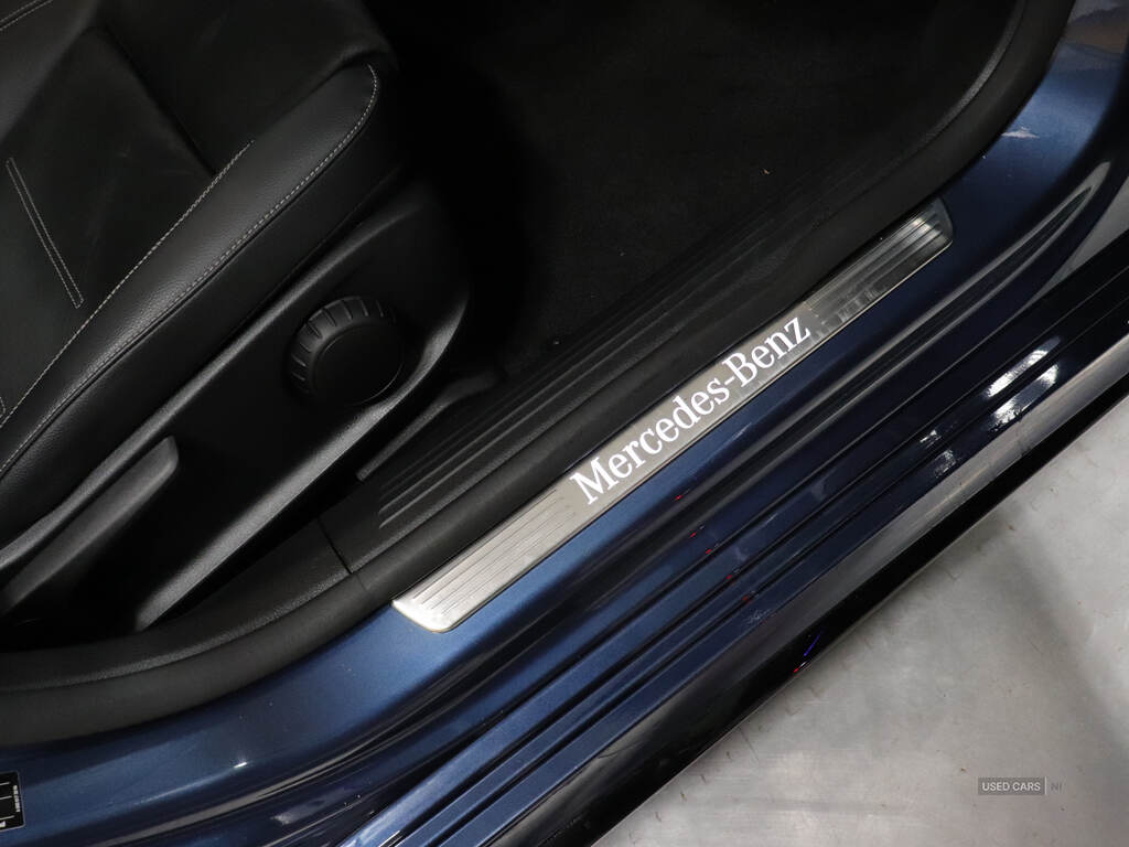 Nov 2021 Mercedes-Benz A Class A250e AMG Line Premium Edition 5dr Auto