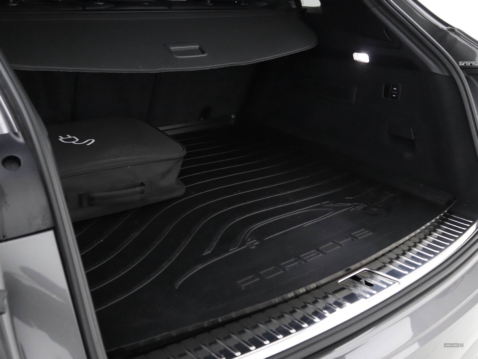Oct 2019 Porsche Cayenne E-Hybrid 5dr Tiptronic S