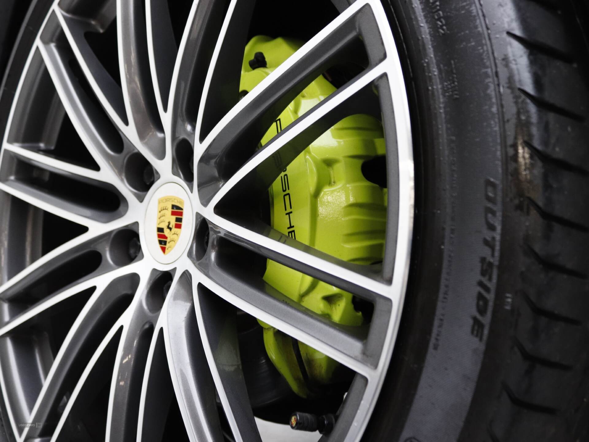 Oct 2019 Porsche Cayenne E-Hybrid 5dr Tiptronic S