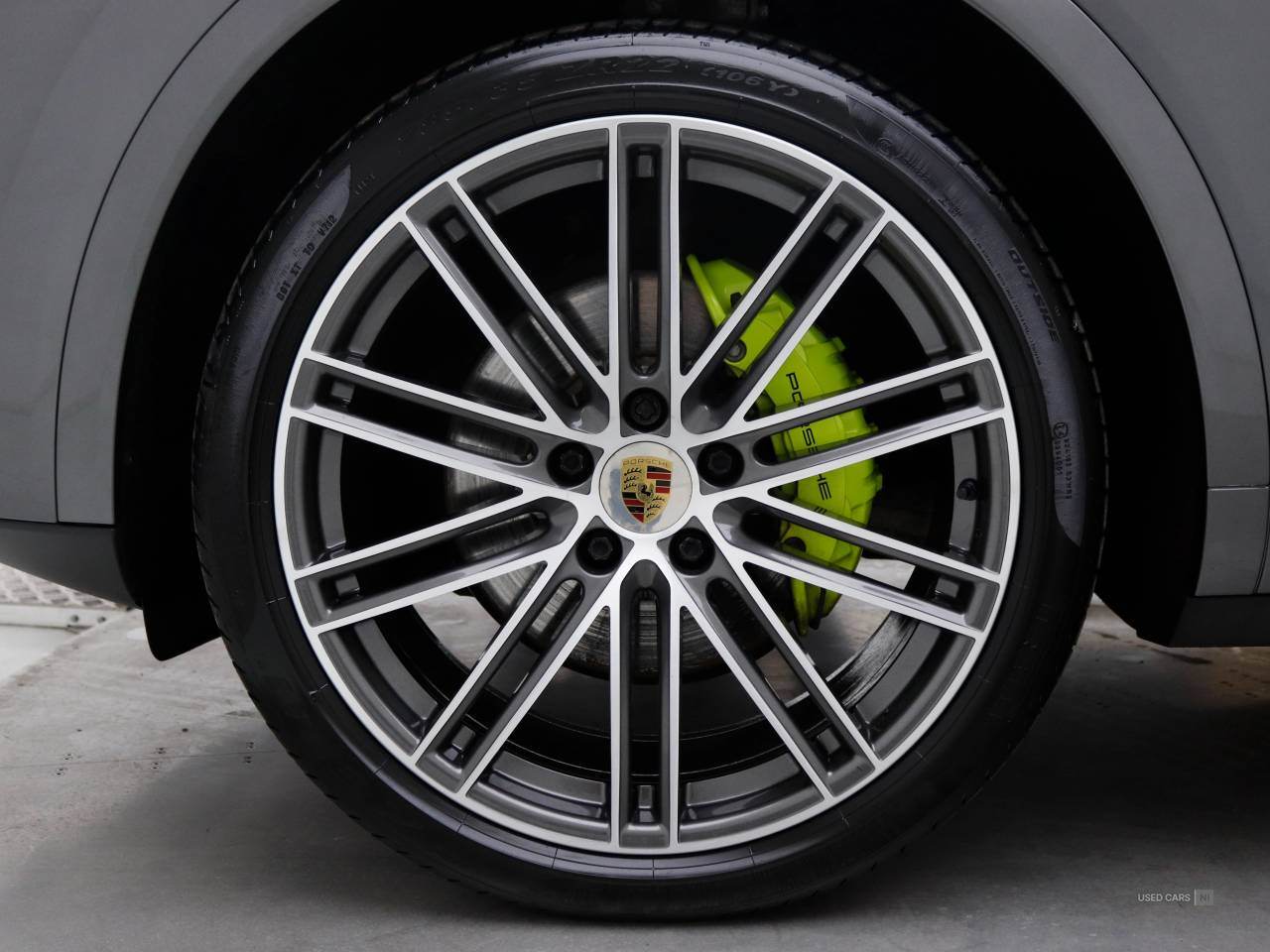 Oct 2019 Porsche Cayenne E-Hybrid 5dr Tiptronic S