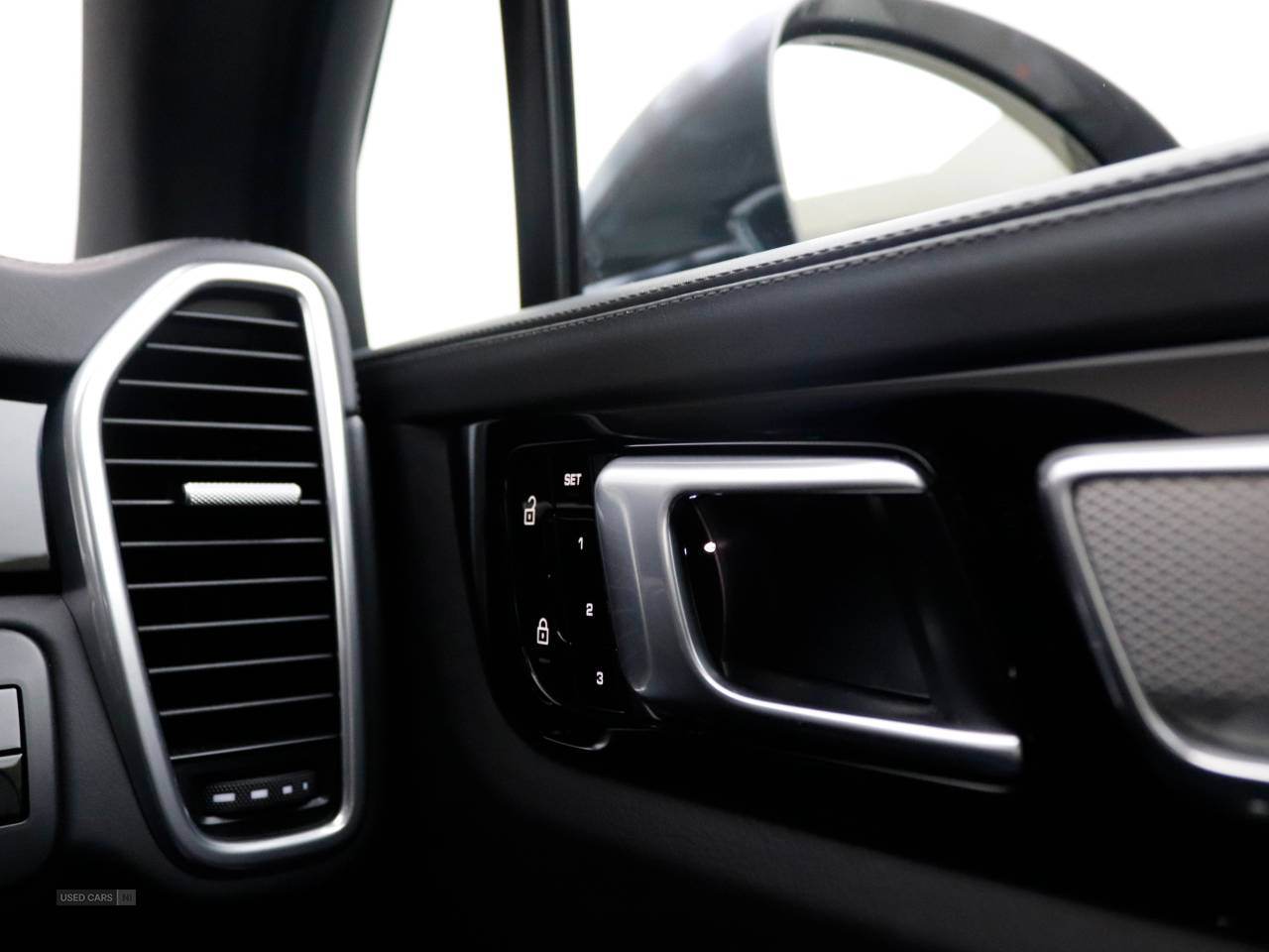 Oct 2019 Porsche Cayenne E-Hybrid 5dr Tiptronic S
