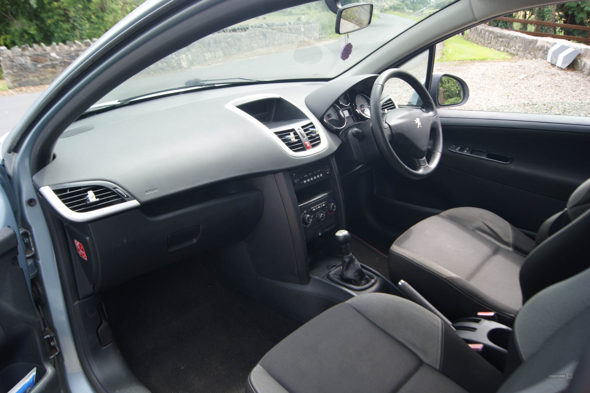 Mar 2011 Peugeot 207 1.4 HDi Envy 3dr