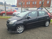 Toyota Yaris HATCHBACK in Down