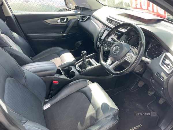 Nissan Qashqai DCI 4X4 SAT NAV REAR CAMERA PAN ROOF in Armagh
