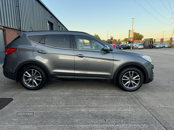 Hyundai Santa Fe DIESEL ESTATE in Antrim