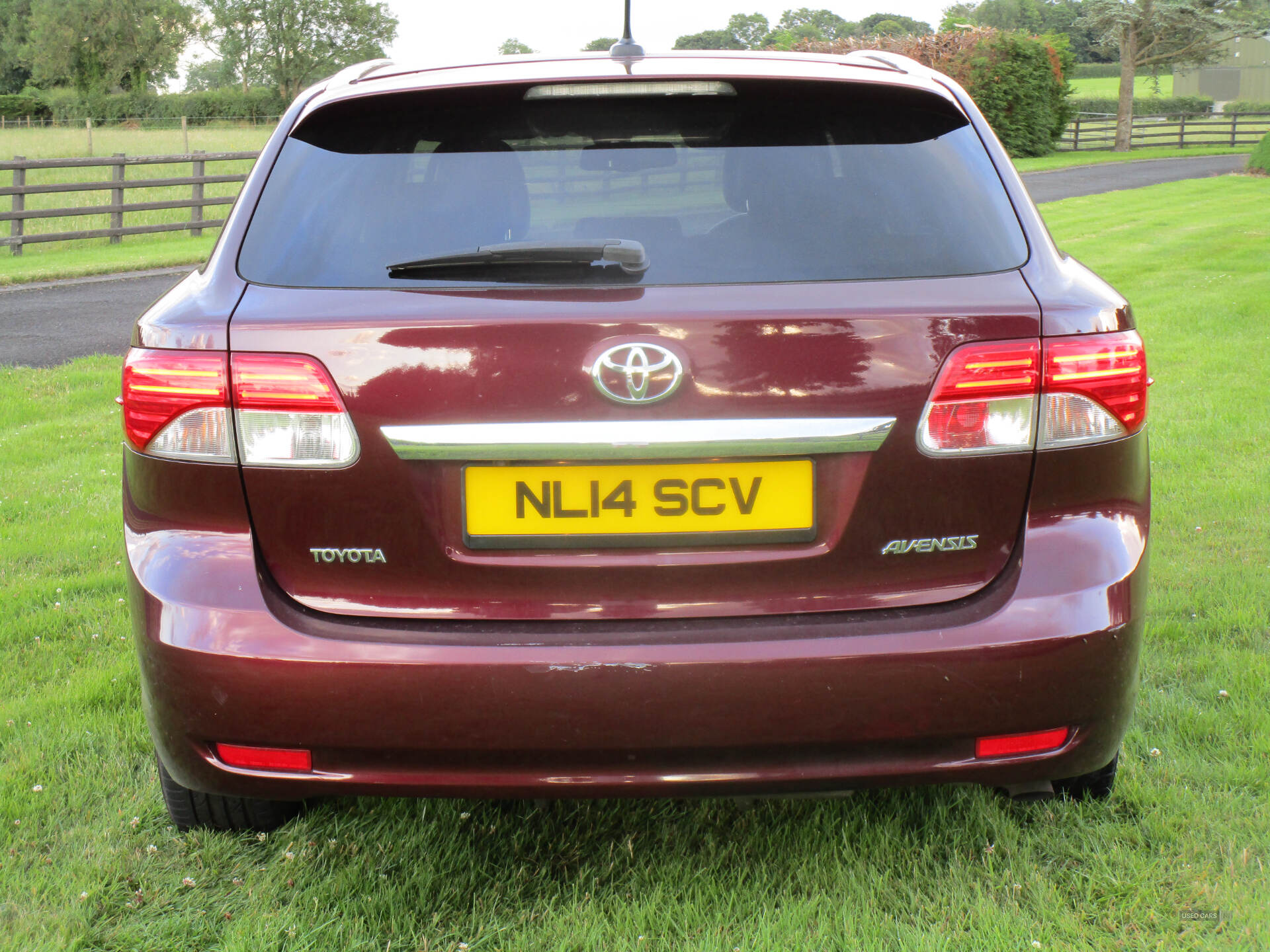 Mar 2014 Toyota Avensis 2.0 D-4D Icon Business Edition 5dr