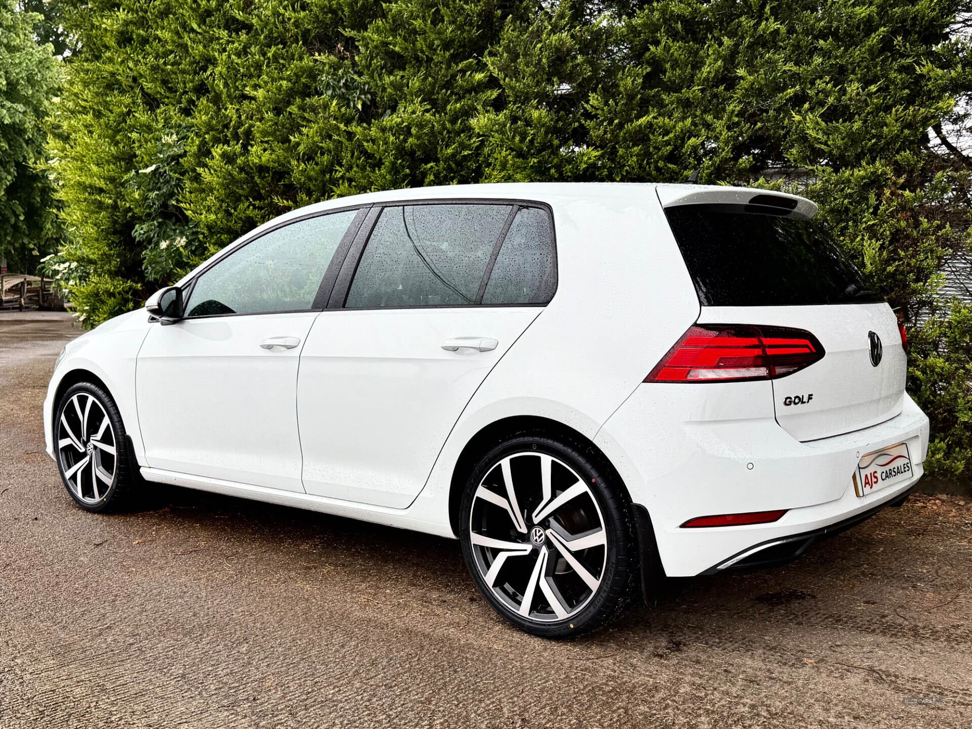 Volkswagen Golf HATCHBACK in Antrim