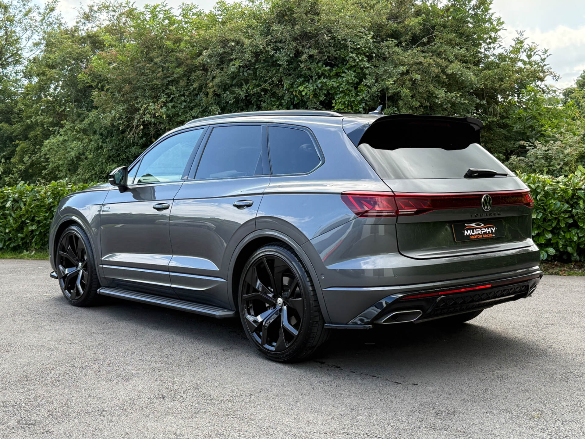 Volkswagen Touareg DIESEL ESTATE in Down