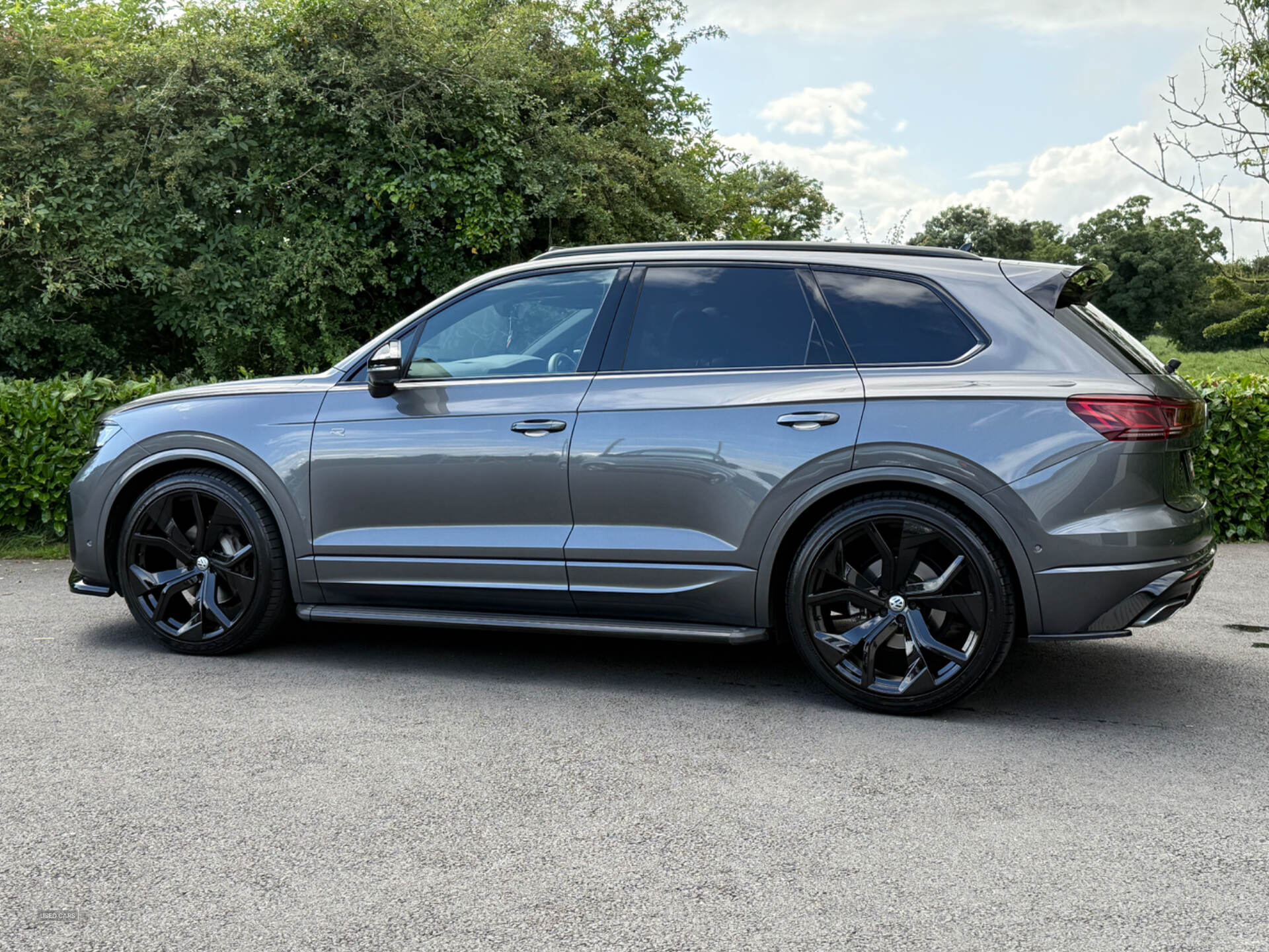 Volkswagen Touareg DIESEL ESTATE in Down