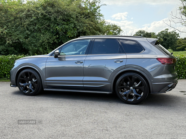 Volkswagen Touareg DIESEL ESTATE in Down