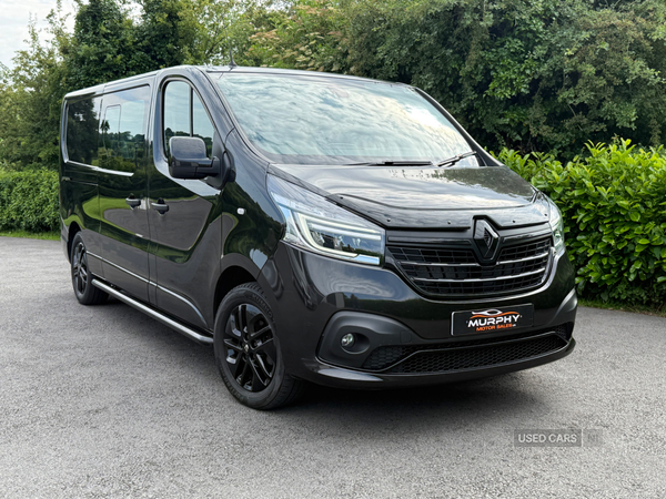 Renault Trafic LWB SPECIAL EDITION in Down
