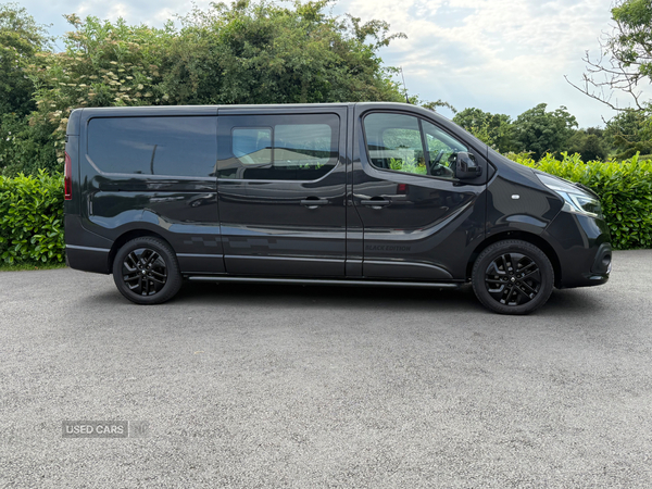 Renault Trafic LWB SPECIAL EDITION in Down