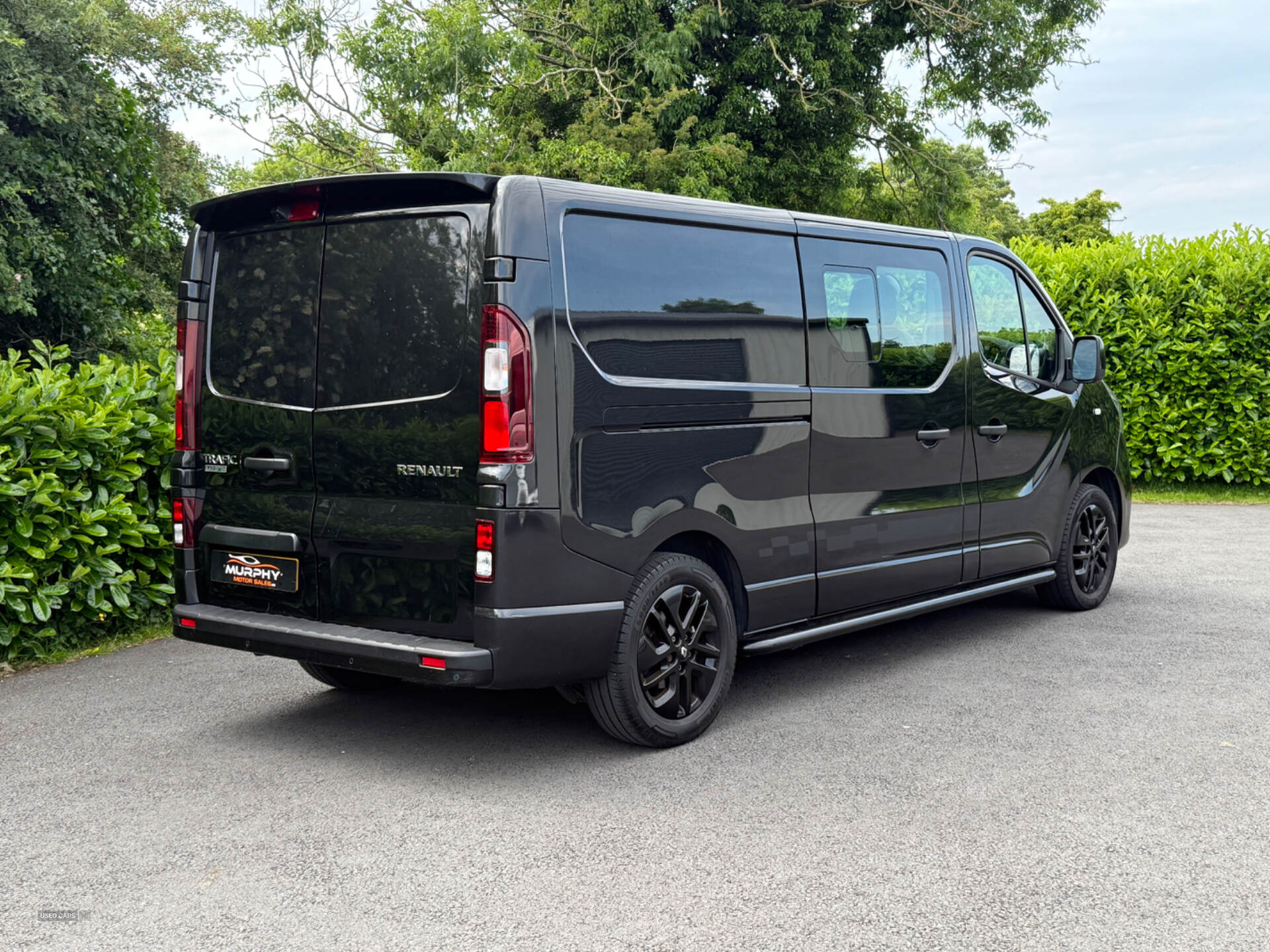 Jun 2021 Renault Trafic LL30 ENERGY dCi 170 Black Edition Crew Van EDC