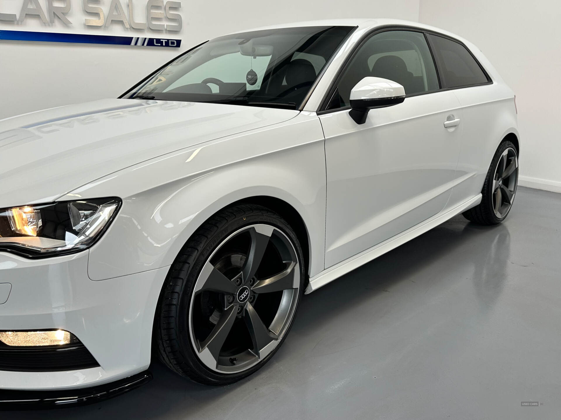 Apr 2016 Audi A3 1.6 TDI Ultra 110 SE Technik 3dr