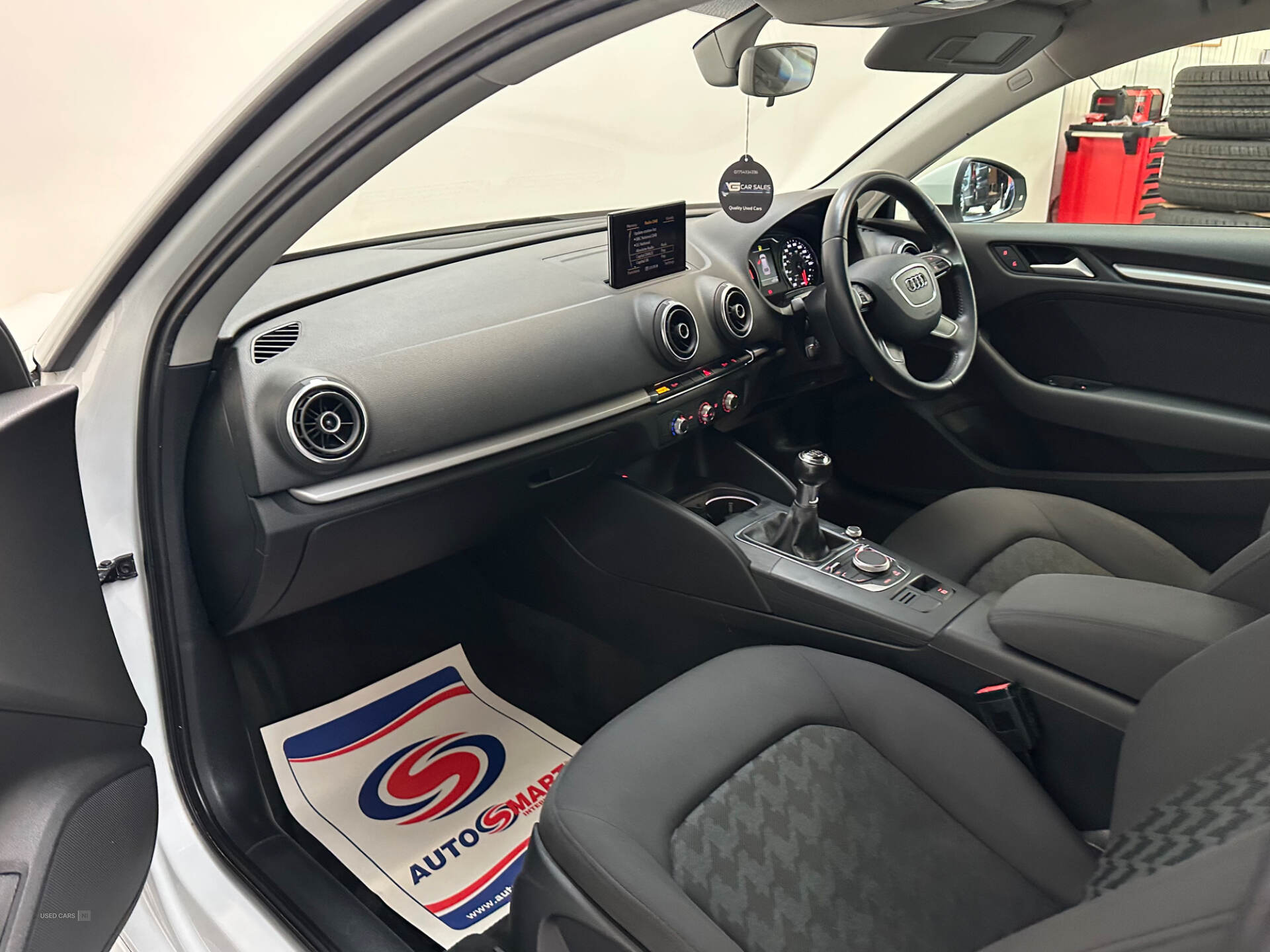 Apr 2016 Audi A3 1.6 TDI Ultra 110 SE Technik 3dr
