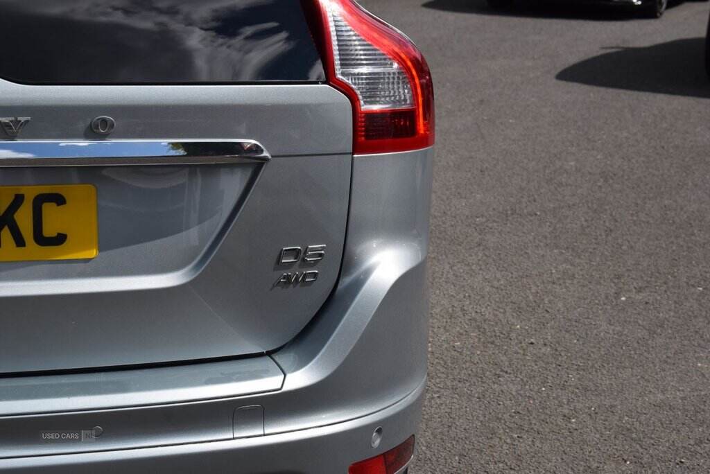 Jan 2015 Volvo XC60 D5 [215] SE Lux Nav 5dr AWD Geartronic