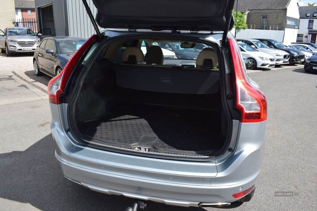 Jan 2015 Volvo XC60 D5 [215] SE Lux Nav 5dr AWD Geartronic