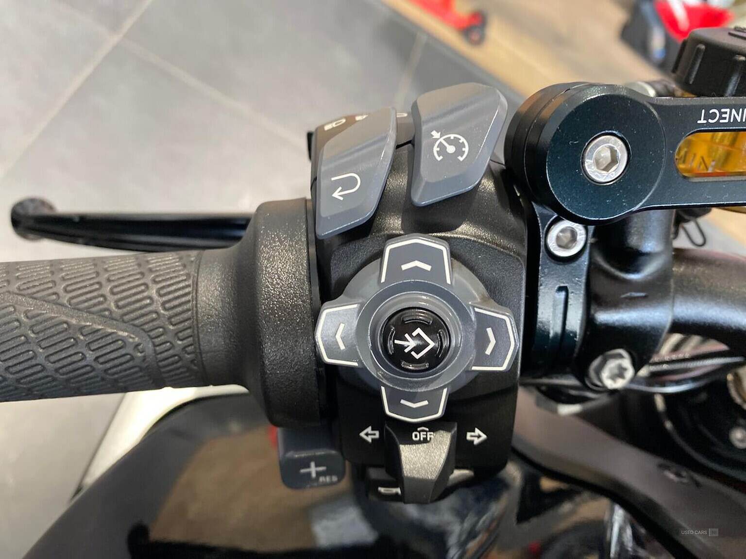 Feb 2020 KTM Super Duke 1290 Super Duke R (20My)