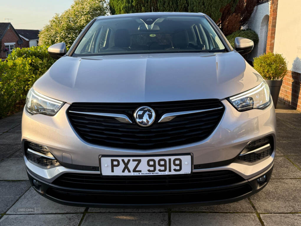 Jan 2022 Vauxhall Grandland X 1.5 Turbo D SE Premium 5dr