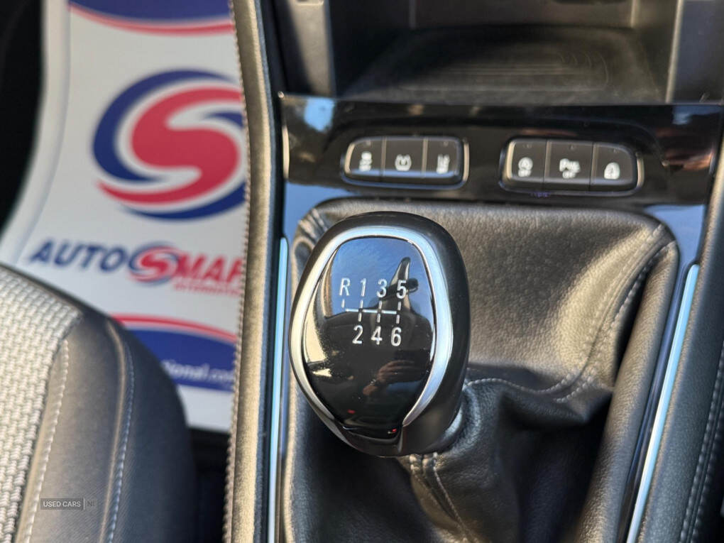 Jan 2022 Vauxhall Grandland X 1.5 Turbo D SE Premium 5dr