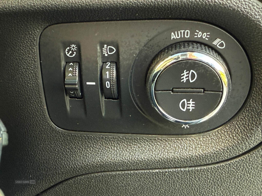 Jan 2022 Vauxhall Grandland X 1.5 Turbo D SE Premium 5dr