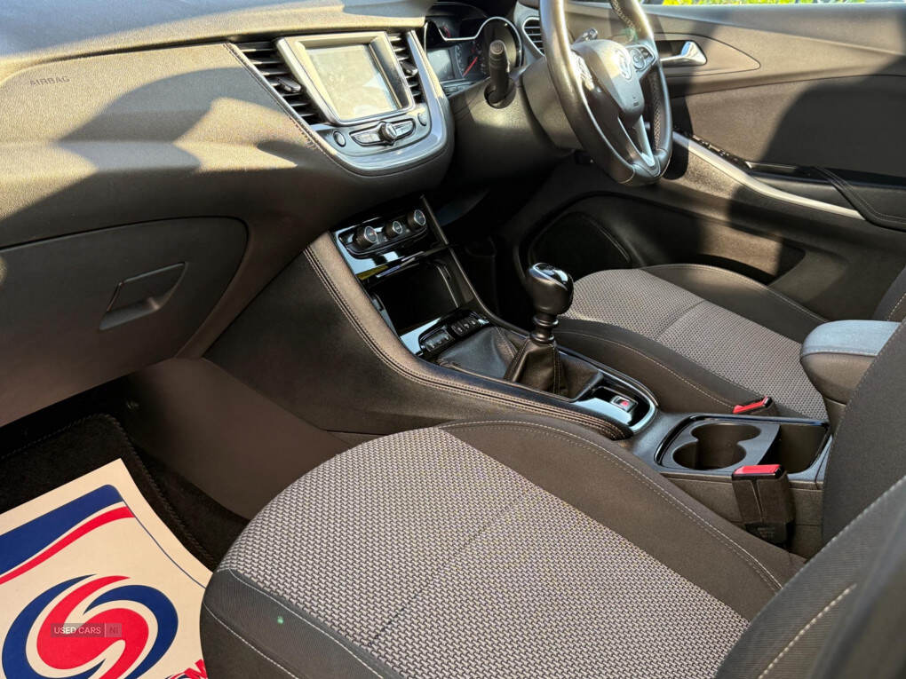 Jan 2022 Vauxhall Grandland X 1.5 Turbo D SE Premium 5dr