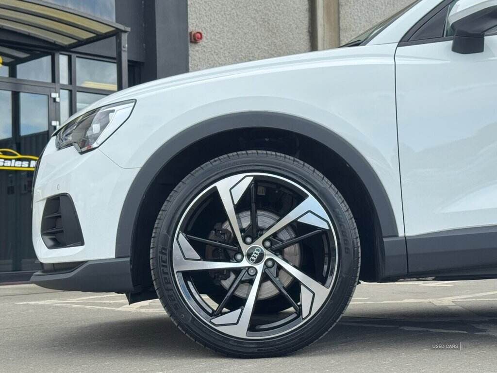 Mar 2022 Audi Q3 35 TDI Technik 5dr S Tronic