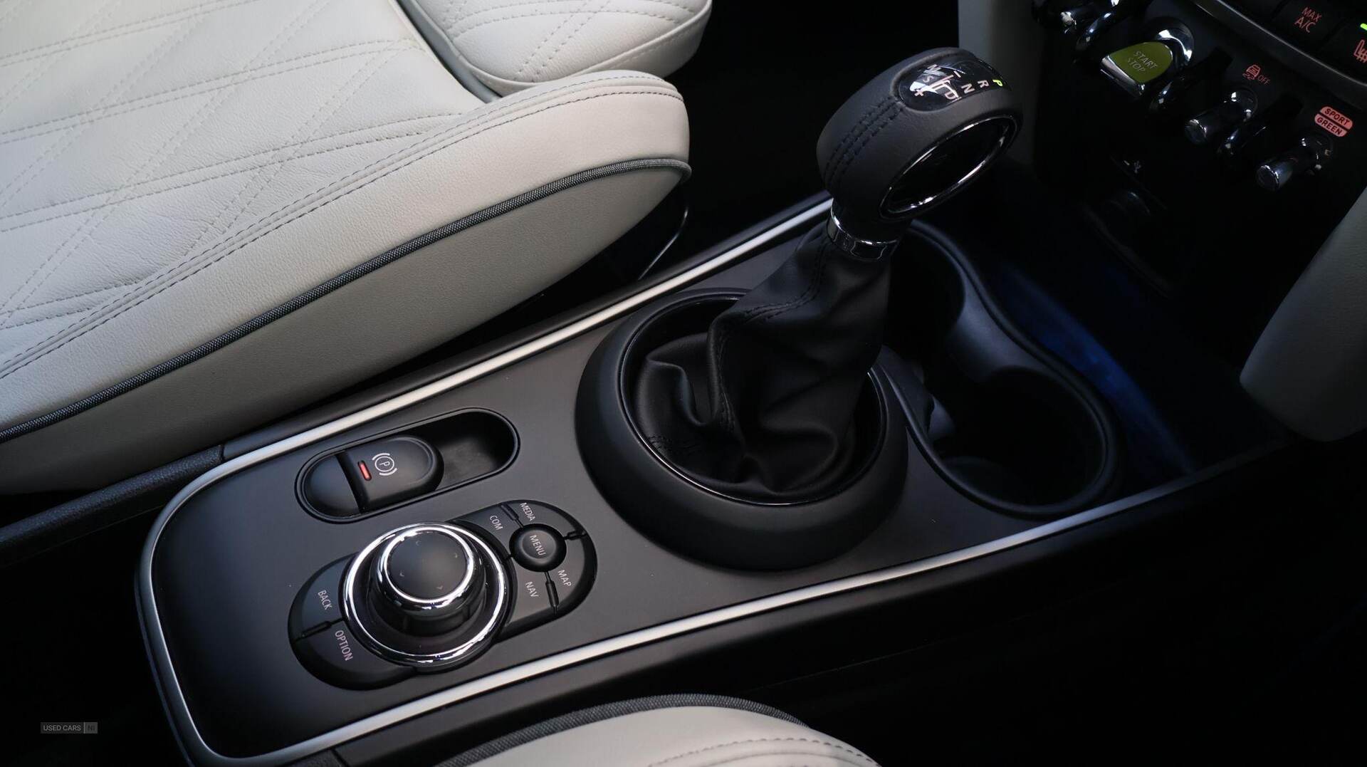 2022 MINI Countryman Cooper S E Exclusive