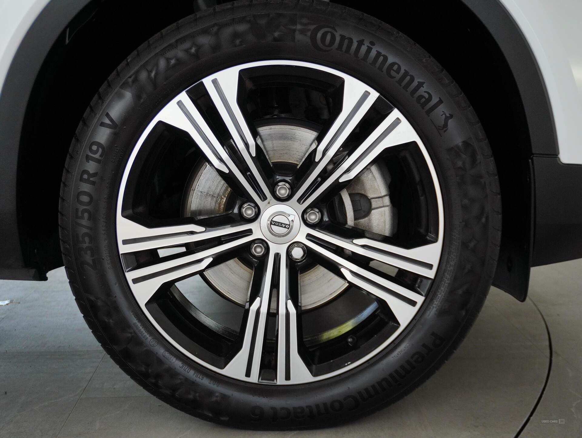 Jul 2021 Volvo XC40 2.0 B4P Inscription Pro 5dr AWD Auto [7 speed]