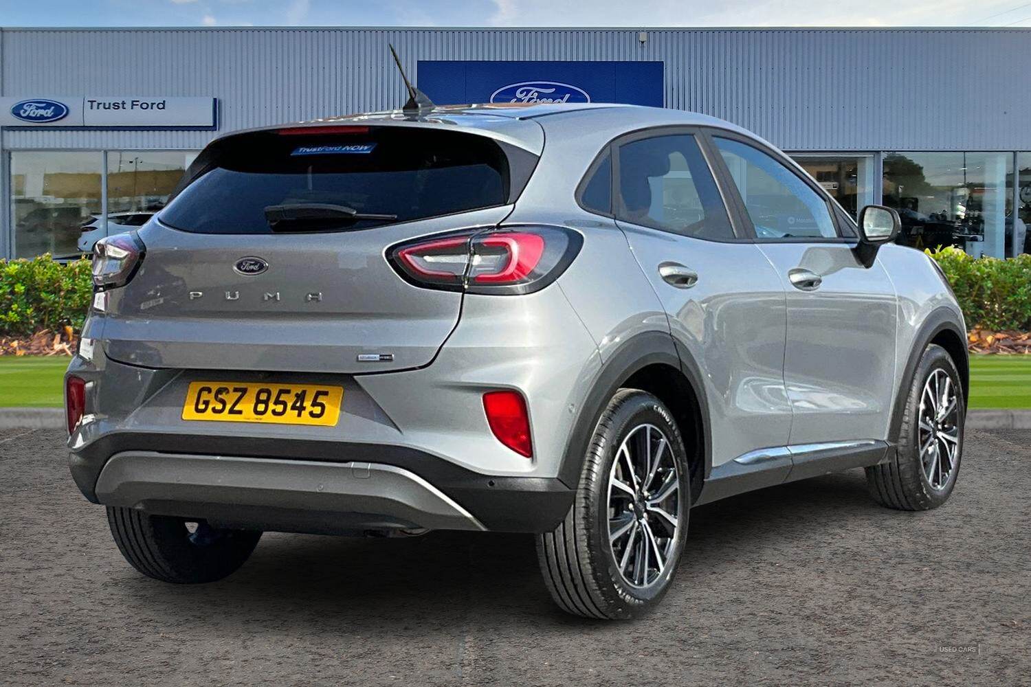 Apr 2023 Ford Puma 1.0 EcoBoost Hybrid mHEV Titanium 5dr