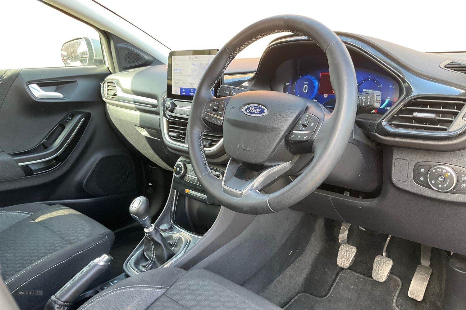 Apr 2023 Ford Puma 1.0 EcoBoost Hybrid mHEV Titanium 5dr