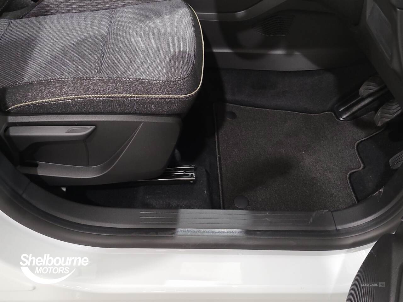 Jun 2025 Renault Captur 1.0 TCE 90 Techno 5dr