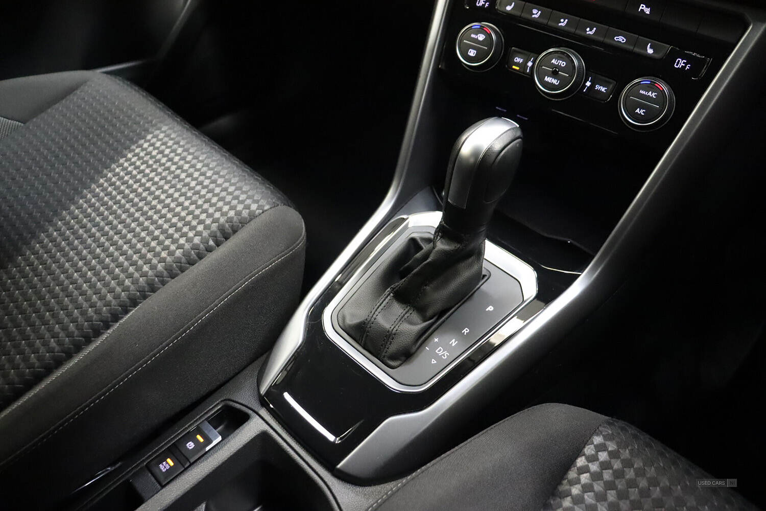 Jan 2022 Volkswagen T-Roc 1.5 TSI EVO Active 5dr DSG