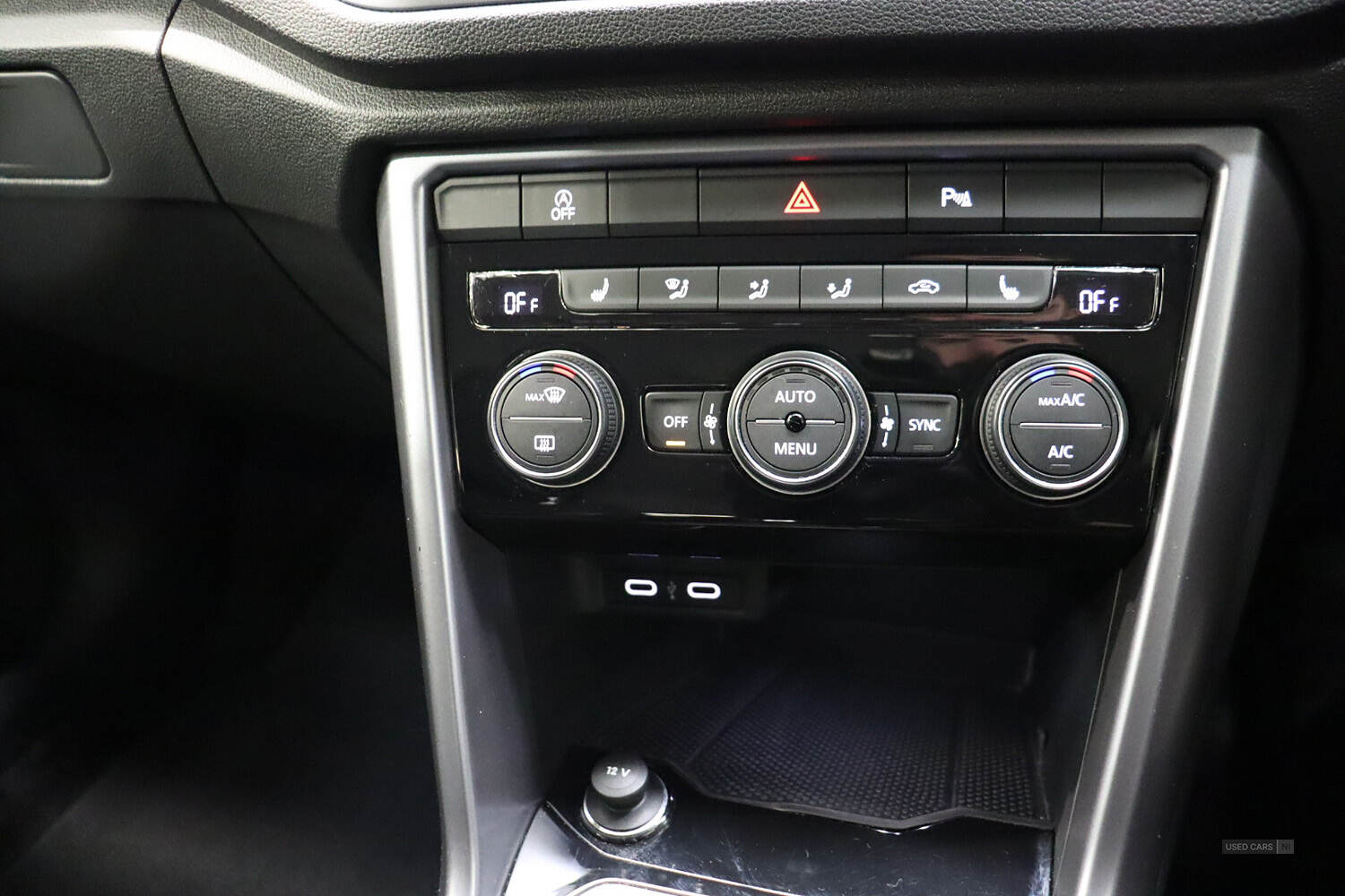 Jan 2022 Volkswagen T-Roc 1.5 TSI EVO Active 5dr DSG