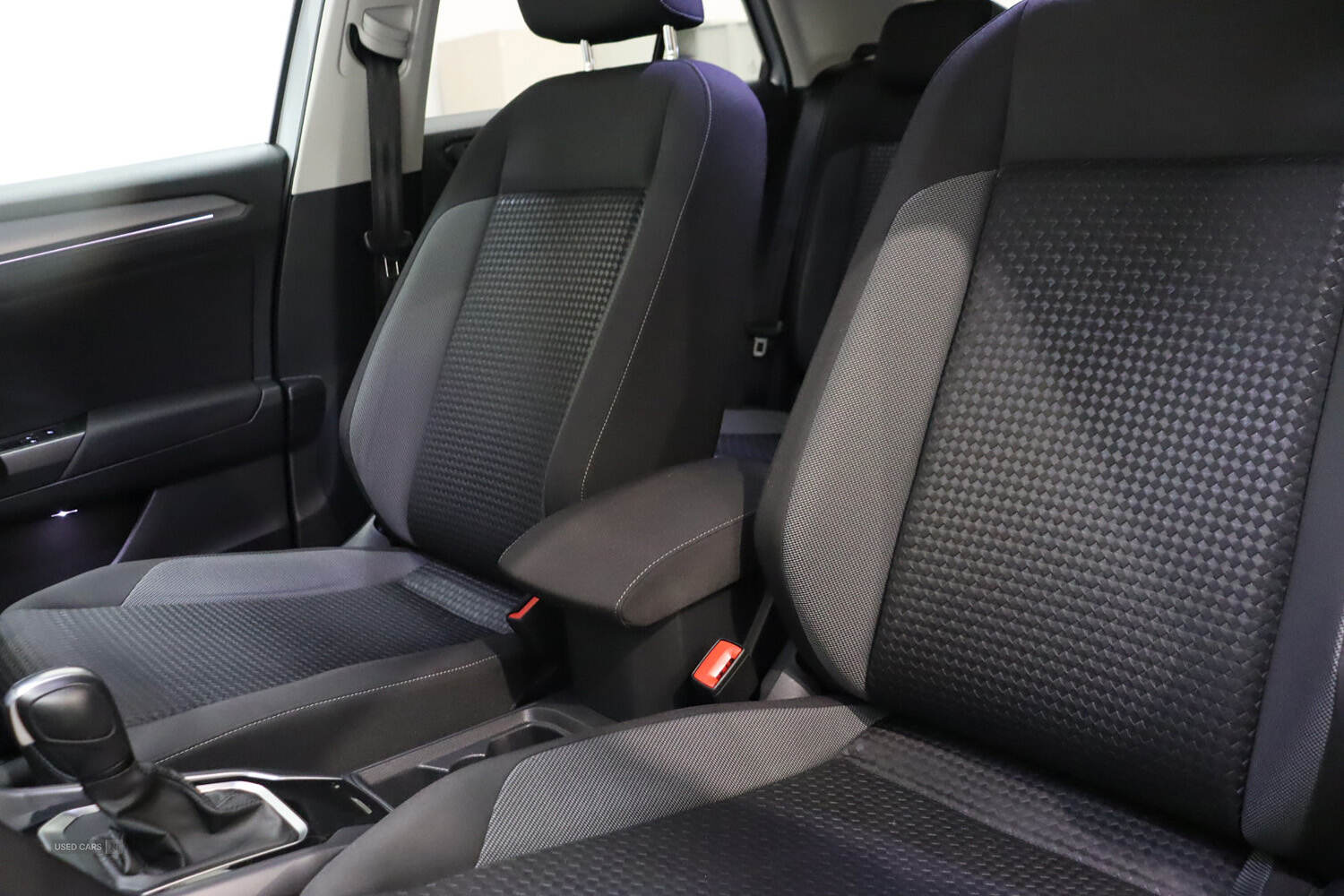 Jan 2022 Volkswagen T-Roc 1.5 TSI EVO Active 5dr DSG