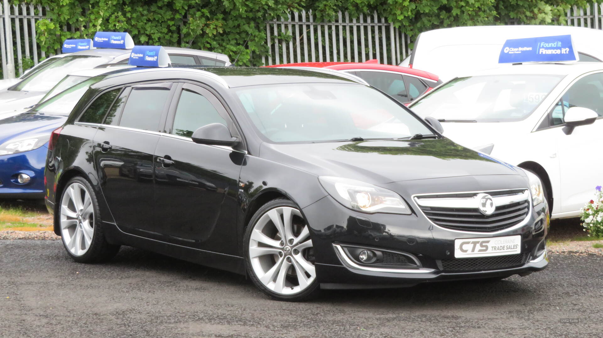 Vauxhall Insignia DIESEL SPORTS TOURER in Derry / Londonderry