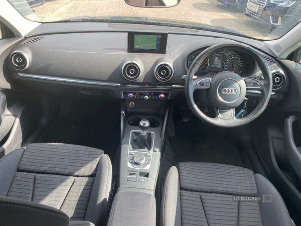Audi A3 DIESEL SPORTBACK in Down