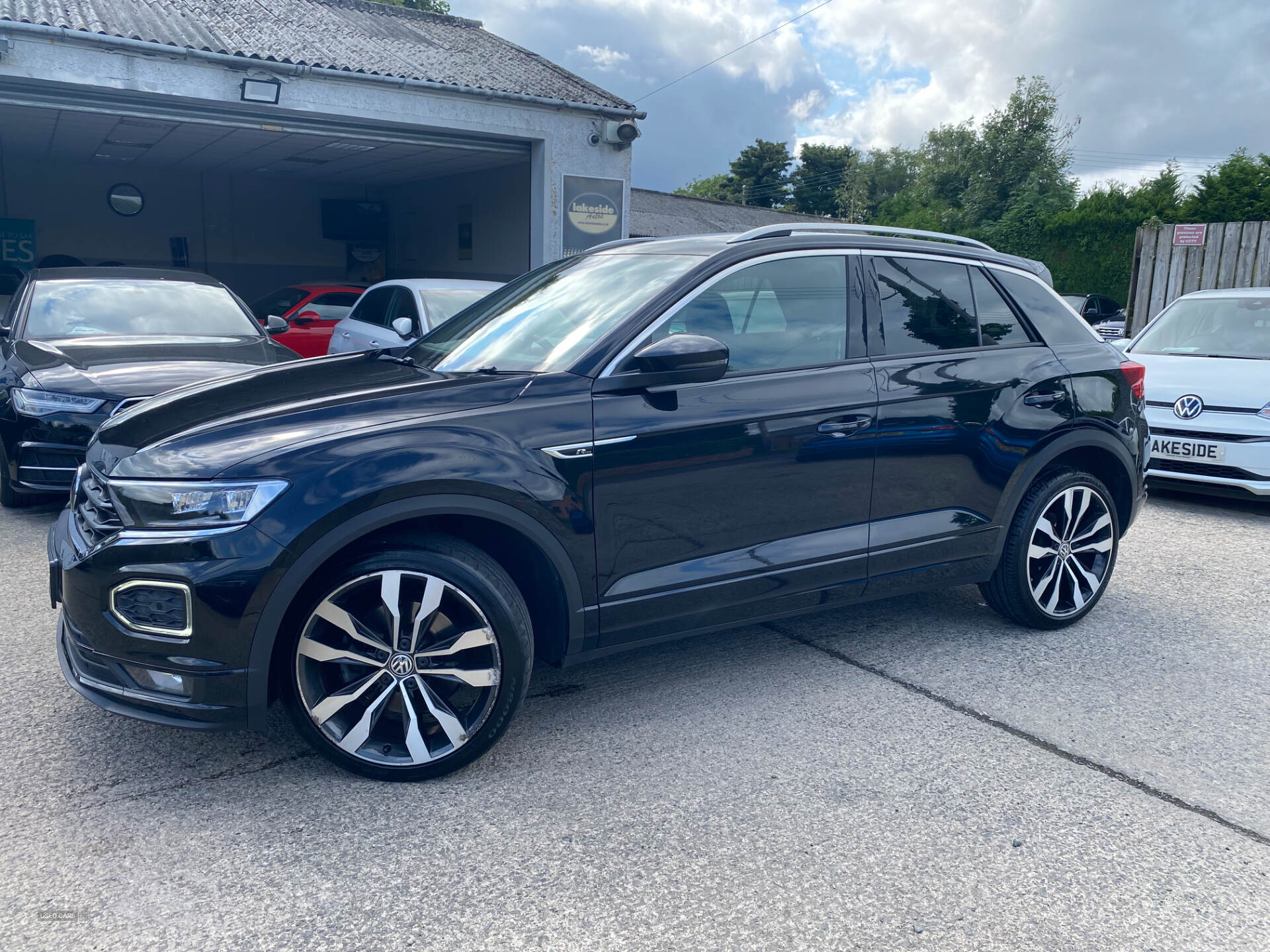 Volkswagen T-Roc DIESEL HATCHBACK in Down