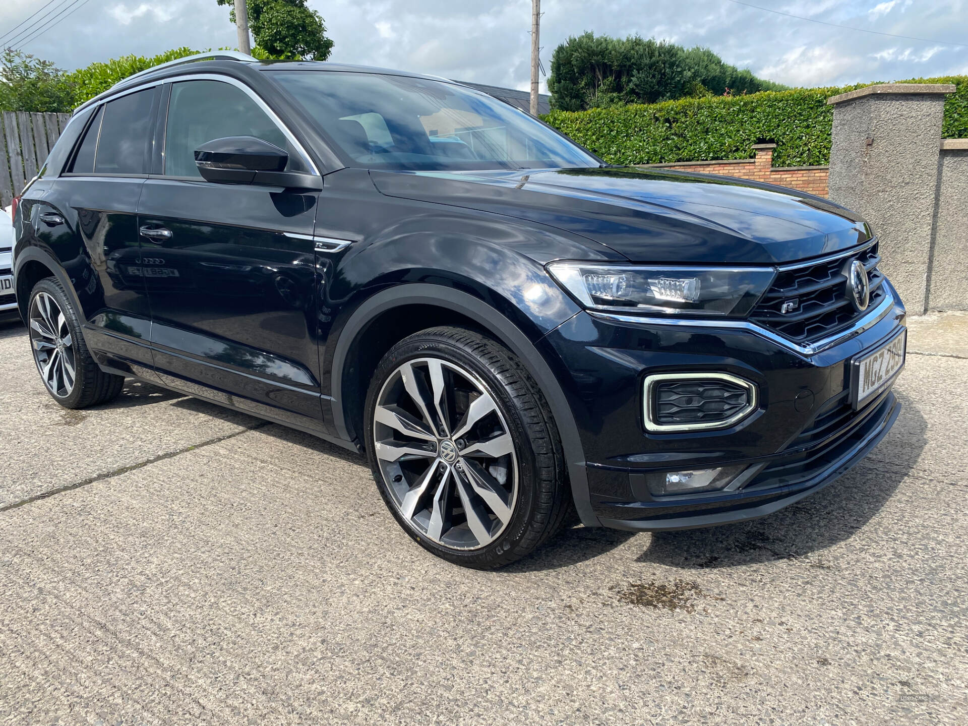 Volkswagen T-Roc DIESEL HATCHBACK in Down