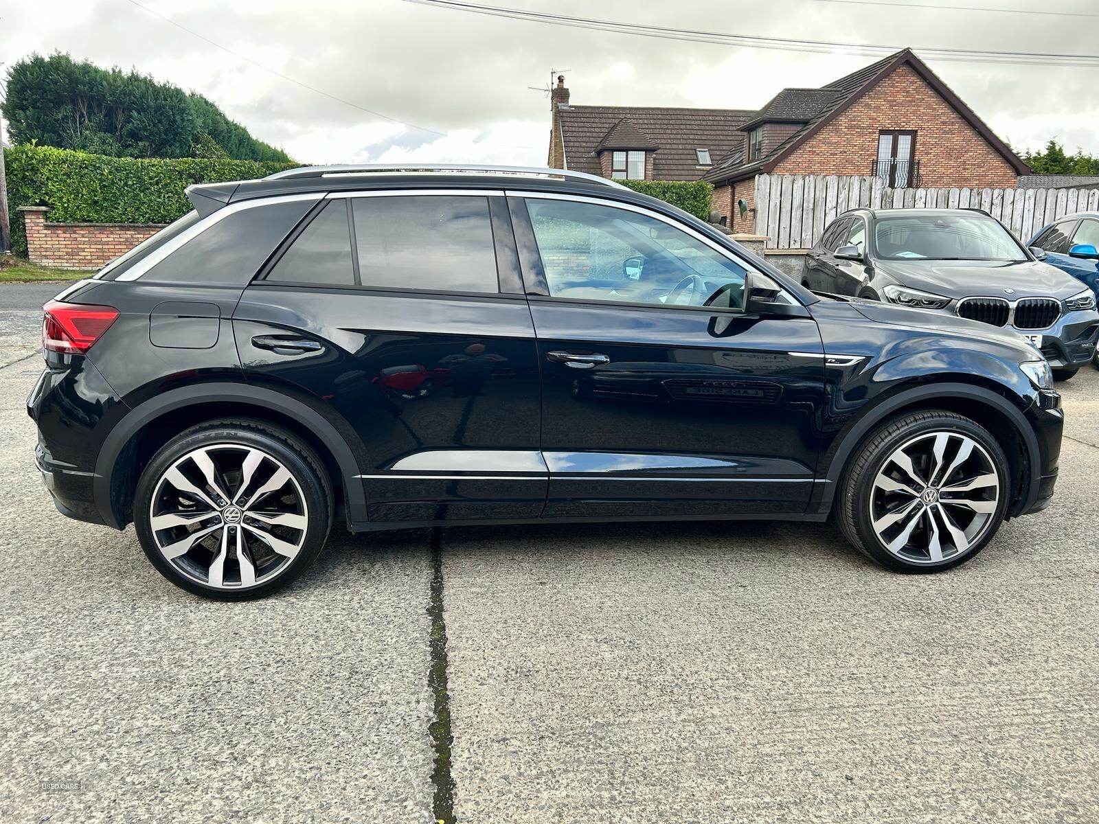 Volkswagen T-Roc DIESEL HATCHBACK in Down