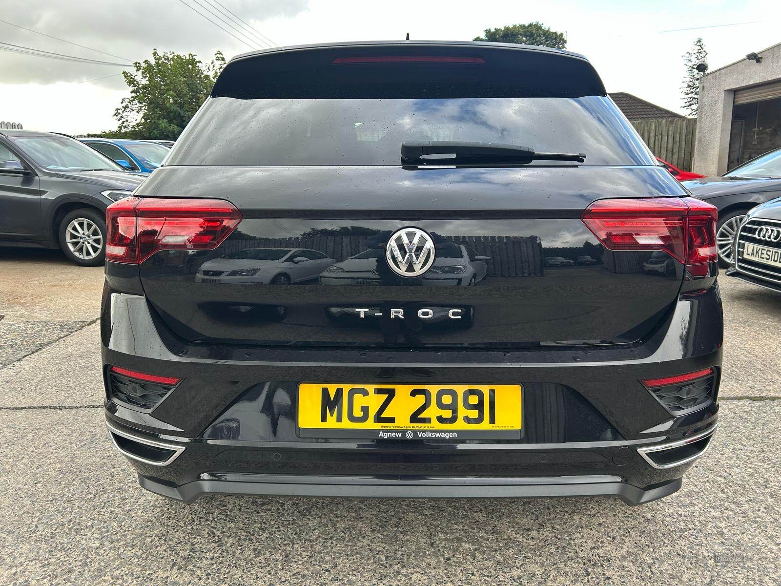 Volkswagen T-Roc DIESEL HATCHBACK in Down
