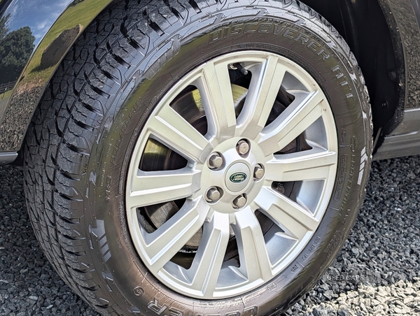 Land Rover Discovery DIESEL SW in Antrim