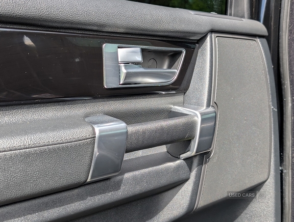Land Rover Discovery DIESEL SW in Antrim