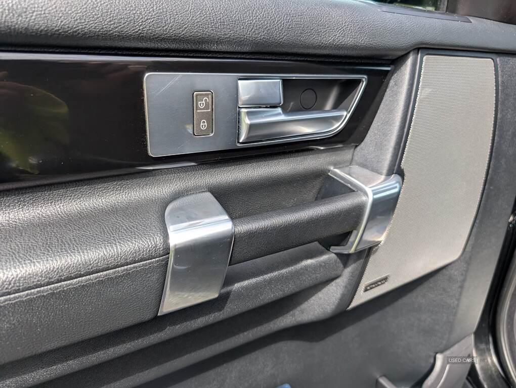 Land Rover Discovery DIESEL SW in Antrim