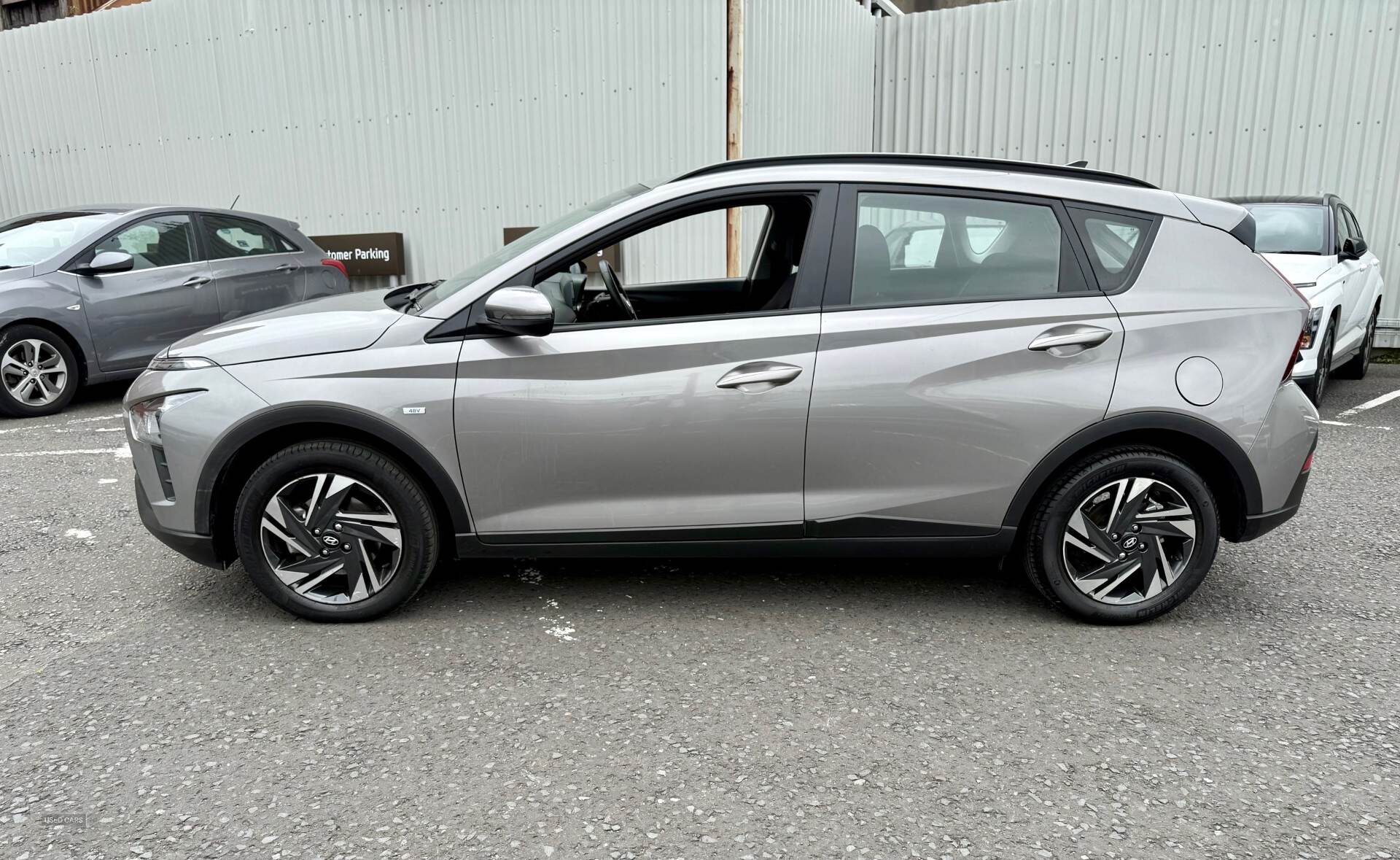 Hyundai Bayon HATCHBACK in Down