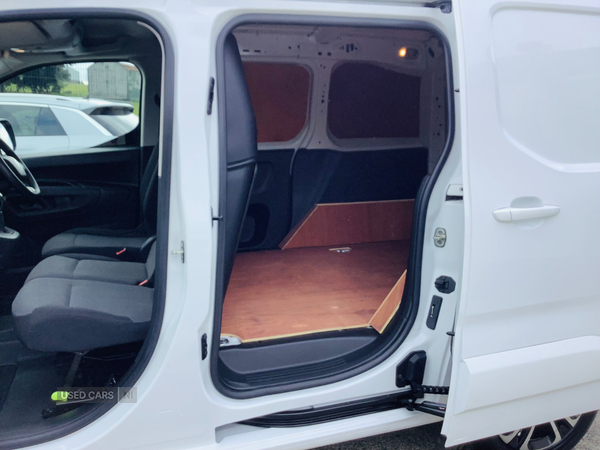 Citroen Berlingo M DIESEL in Down