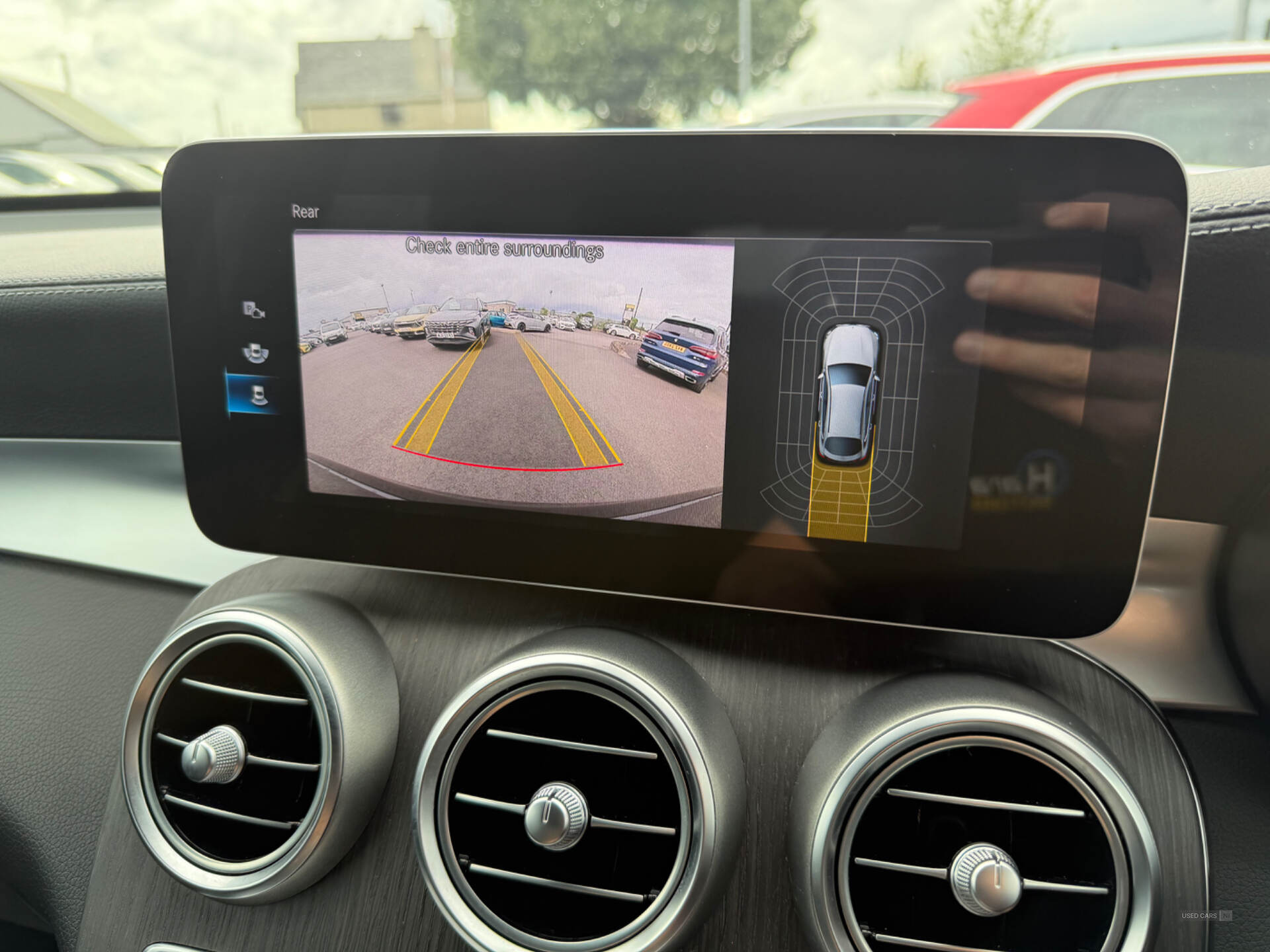 Car Thumbnail 16