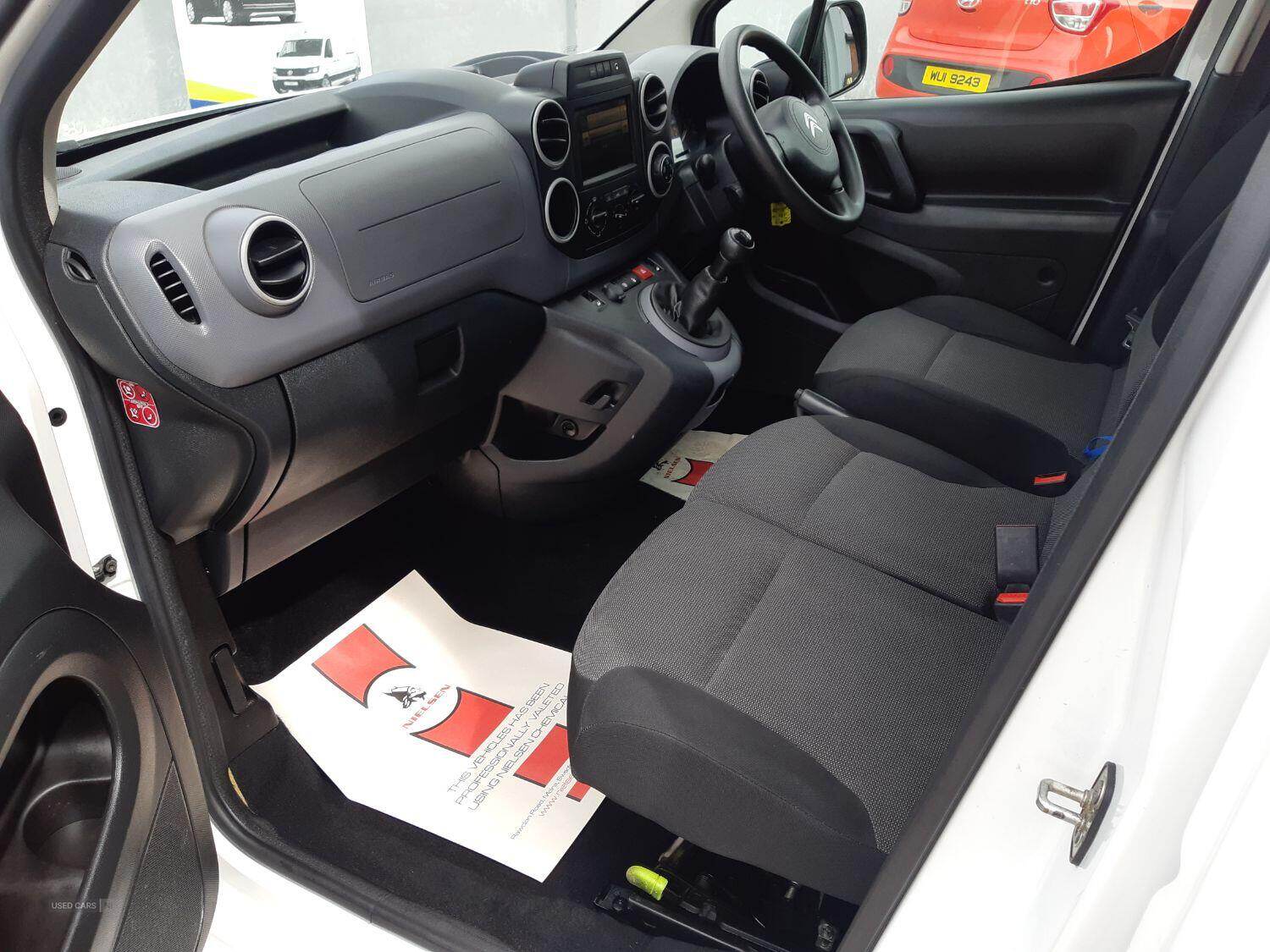 Car Thumbnail 9